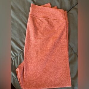 Old navy Cloud+ leggings in heathered red size xl